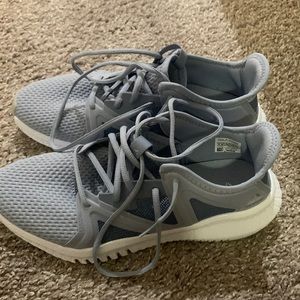 Reebok Gray Training Sneakers Size 9 Flexagon 2